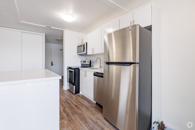 2BR, 1BA - 950 SF - Kitchen - Webster Apartments