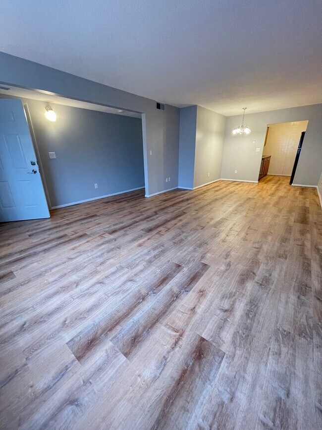Foto del edificio - Updated 2 Bedroom Condo in Town of Newburg...