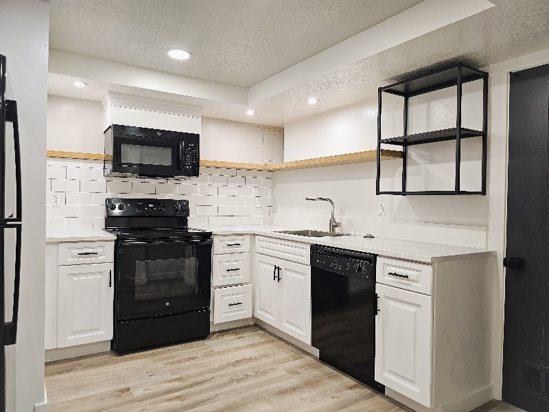 Photo - 610 W 5735 S (Murray, UT)