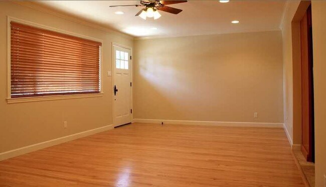 Foto del edificio - 731 Ellsworth Pl