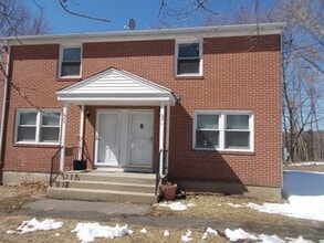 Building Photo - 29 Benton St