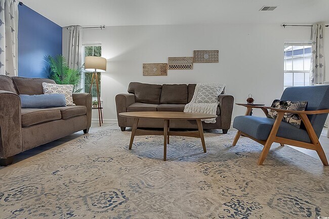 Foto del edificio - 1204 River Oaks Dr