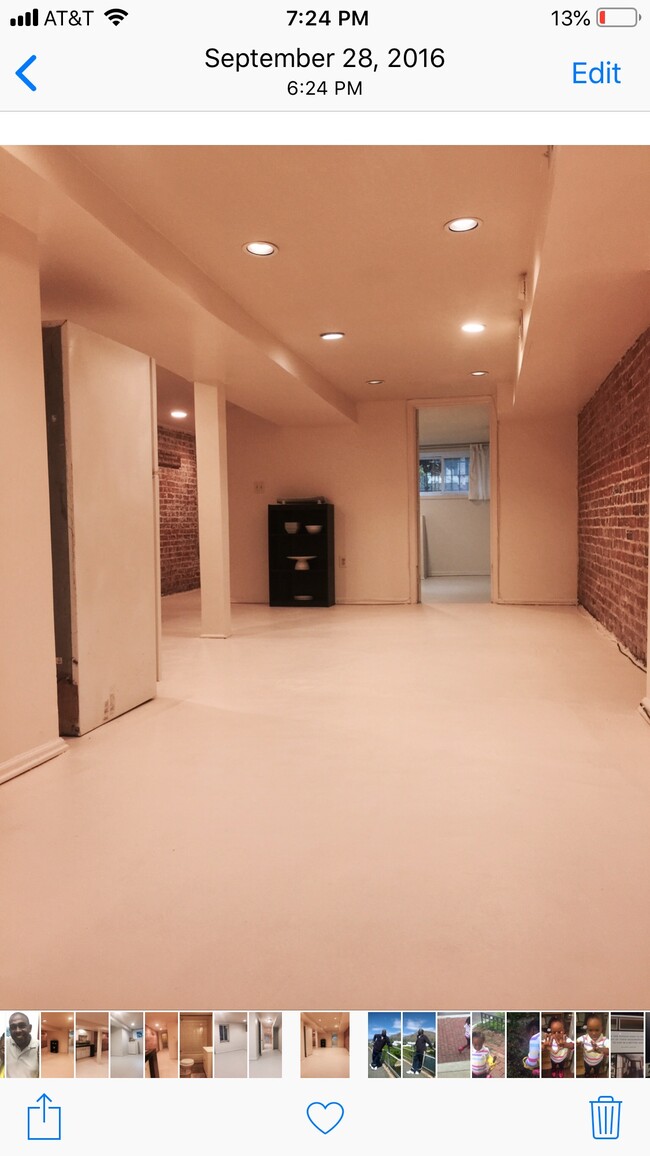 Foto del edificio - 902 Westminster St NW