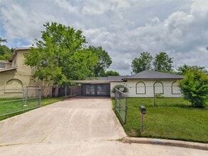 Building Photo - 4919 Connorvale Rd