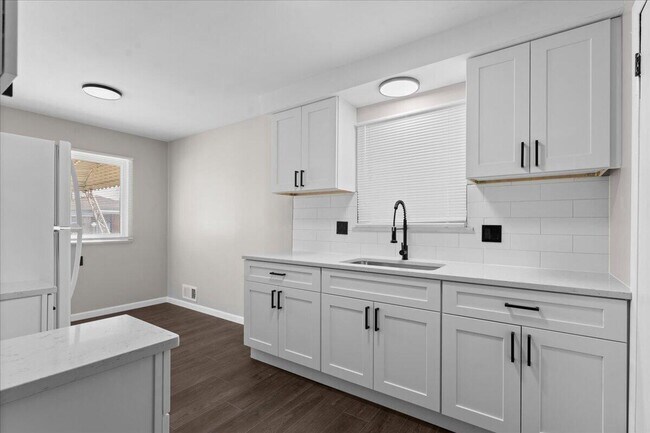 Building Photo - 20247 Griggs St