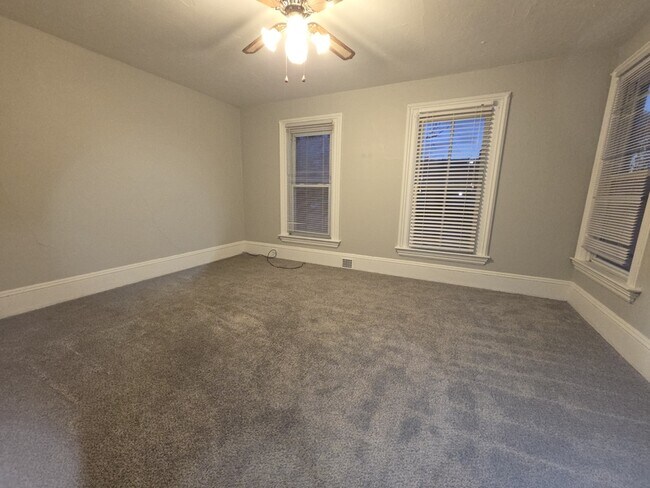 Foto del edificio - 709 Franklin St