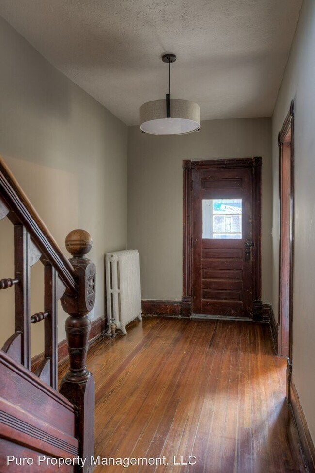 Building Photo - 5 br, 2.5 bath House - 924 S 31st St