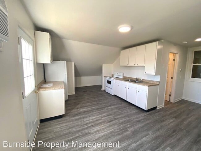 Building Photo - 1 br, 1 bath House - 9459 Sharpsburg Pike