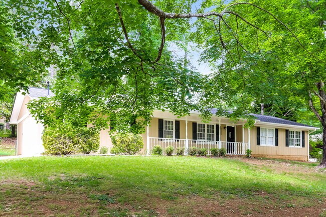 Building Photo - 6206 Shallow Creek Ln