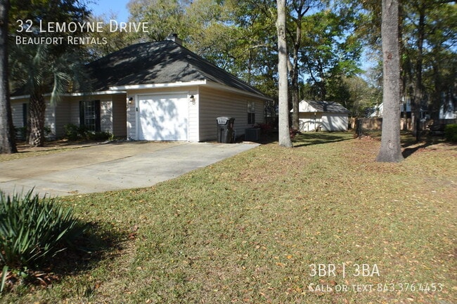 Building Photo - 32 Lemoyne Drive