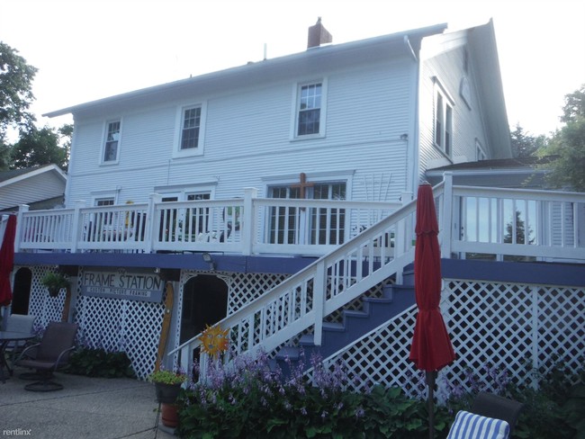 Building Photo - 5 br, 2 bath Duplex - 6235 Oakland Dr