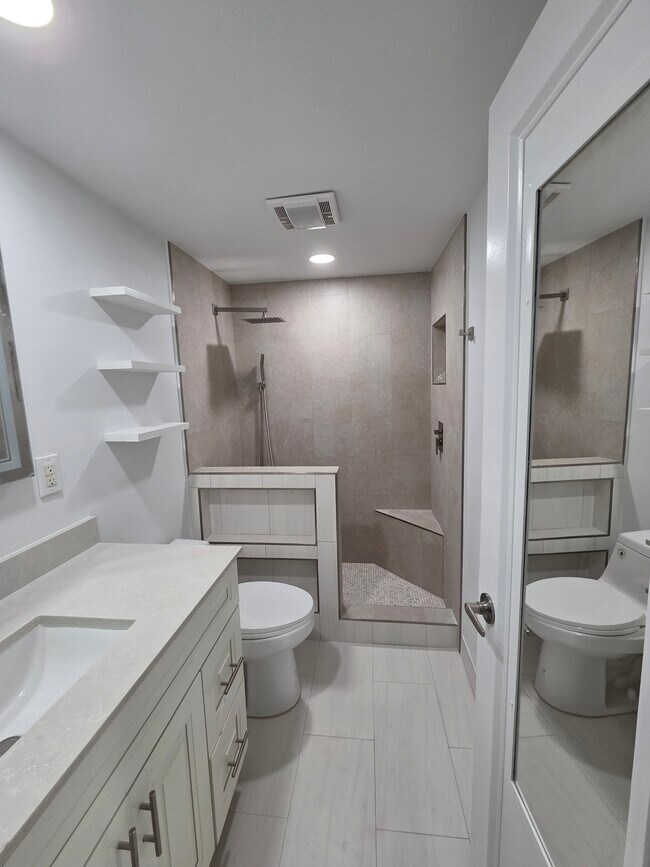 Foto del edificio - 1505 NE 5th Ct