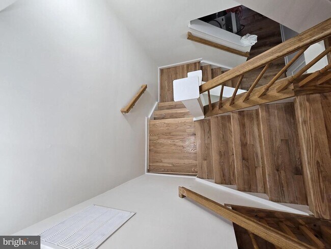 Foto del edificio - 14134 Darkwood Cir
