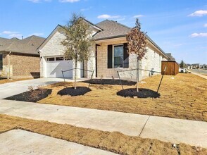 Building Photo - 2000 Wilsons Warbler Dr