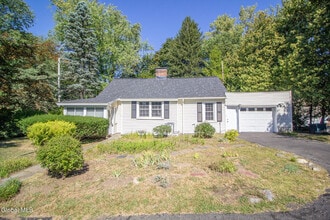 Building Photo - 183 Old Niskayuna Rd