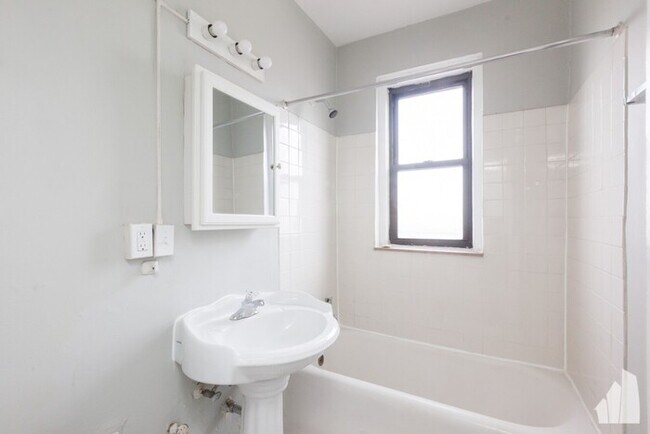 Foto del edificio - 3831 N Fremont St