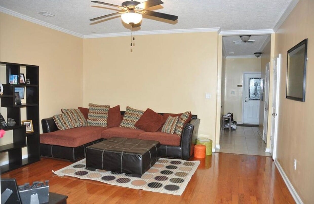 Building Photo - 4 Bedroom 3 1/2 Bath townhome in Augusta