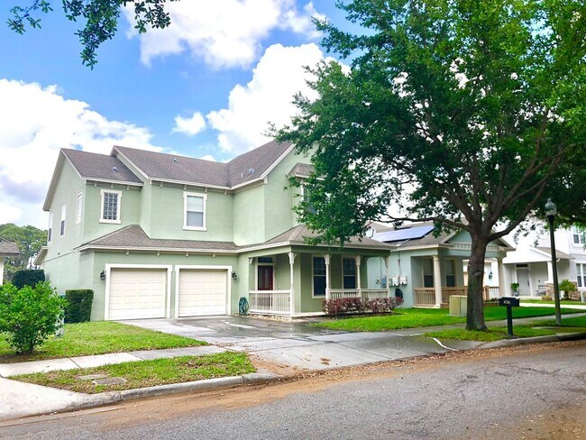 Building Photo - MOVE IN JUNE! NEWER CARPET & INTERIOR PAINT! Elegant 2 story home with water view! 4bd/2.5ba with...