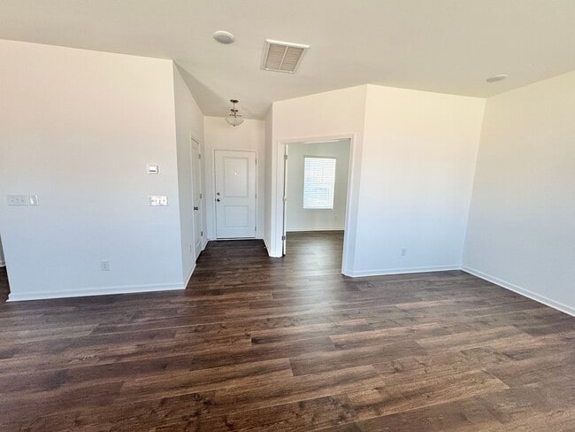 Building Photo - Beautiful New Construction 4 bedroom 2 1/2 bath home in the Kensington community.