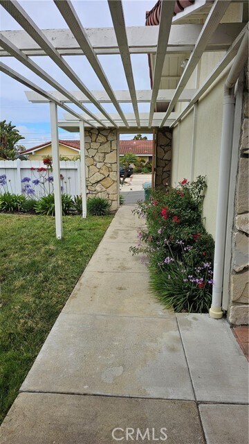 Foto del edificio - 7012 Beechfield Dr