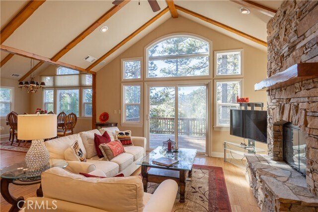 Foto del edificio - 173 Grizzly Rd