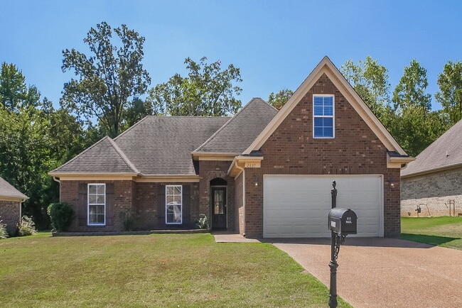 Building Photo - 2639 Cherry Tree Dr