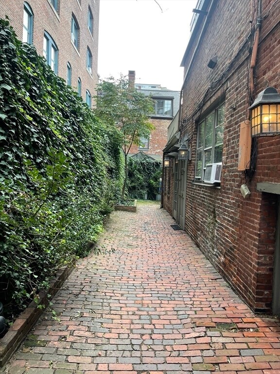 Foto del edificio - 36C Joy St