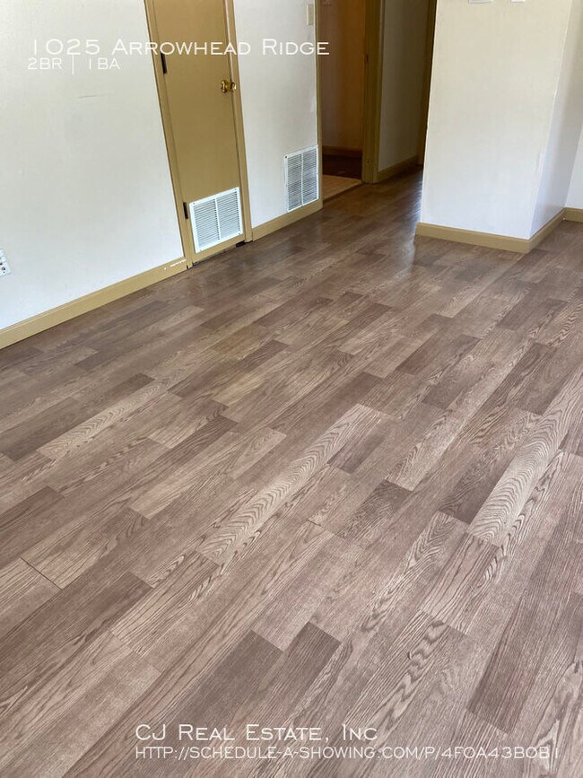 Foto del edificio - 1025 Arrowhead Ridge