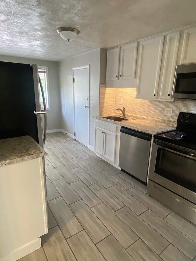 Photo - 1590 S 500 E Apartment