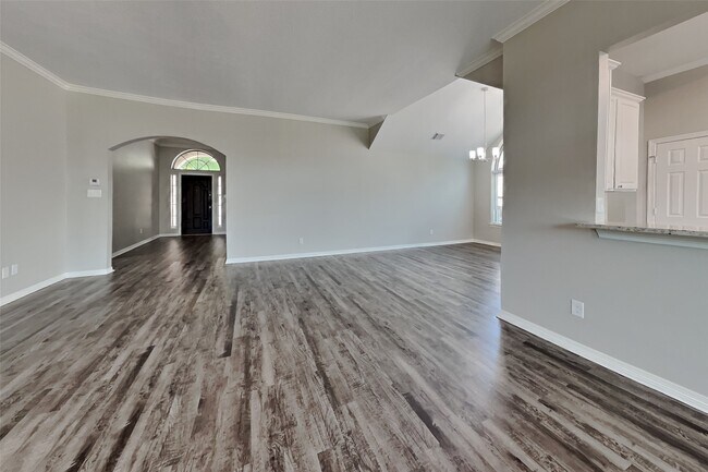 Foto del edificio - 8227 Sports Haven Dr