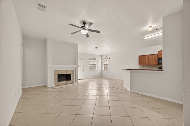 Foto del edificio - 1918 Riane Ln