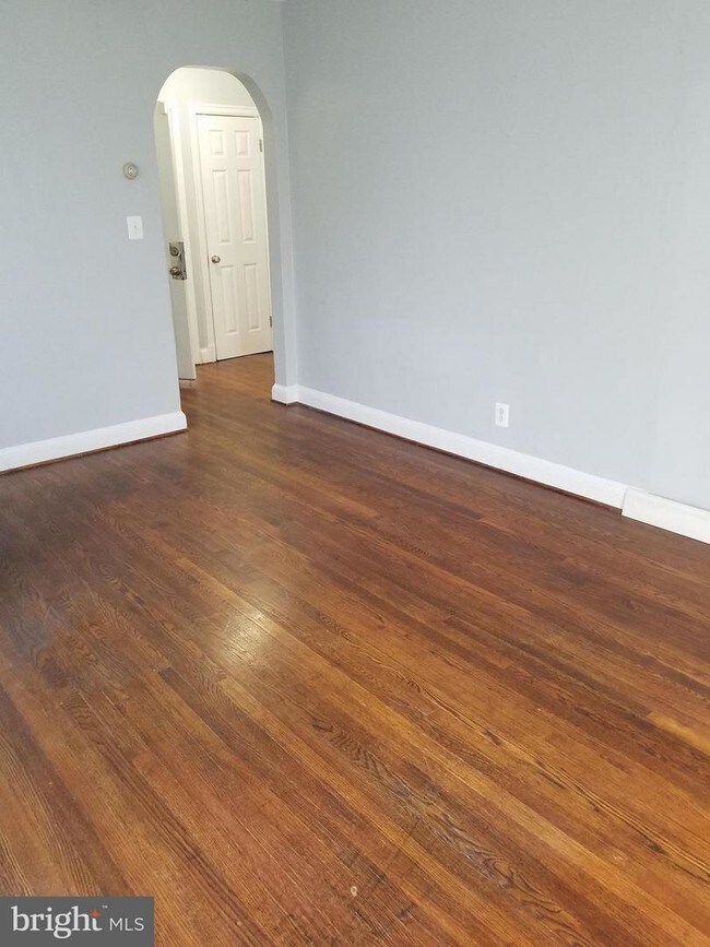 Foto del edificio - 2325 Fairlawn Ave SE
