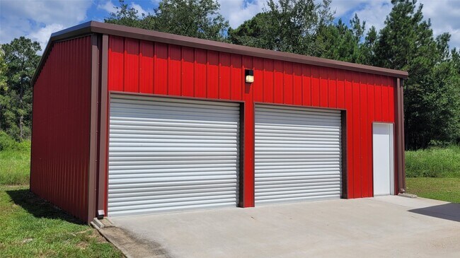 Foto del edificio - 9420 Greenwood Dr