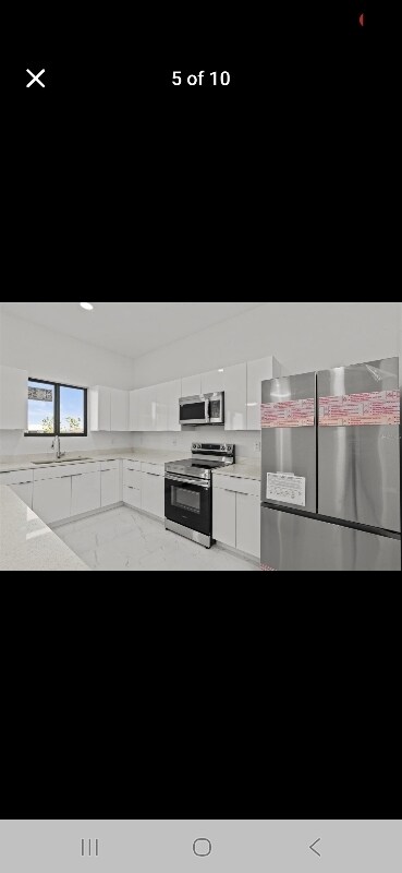 Foto del edificio - 4595 NW 34th St