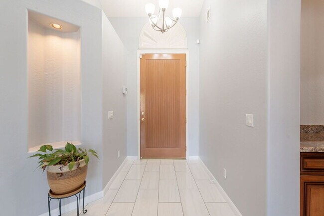Foto del edificio - 7167 W Abraham Ln
