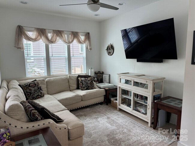 Foto del edificio - 2009 Hamorton Pl