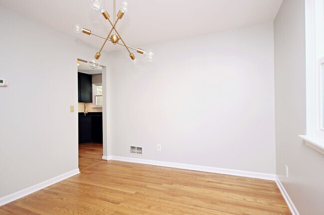 Foto del edificio - Pet-Friendly Duplex With Fenced Yard