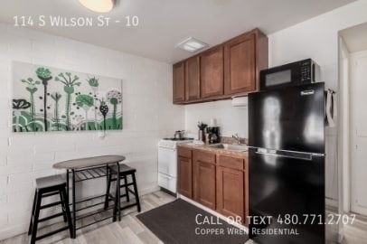 Building Photo - 114 S Wilson St