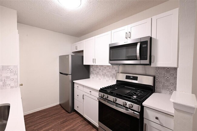 Foto del edificio - 1901 Rainy Meadows Dr