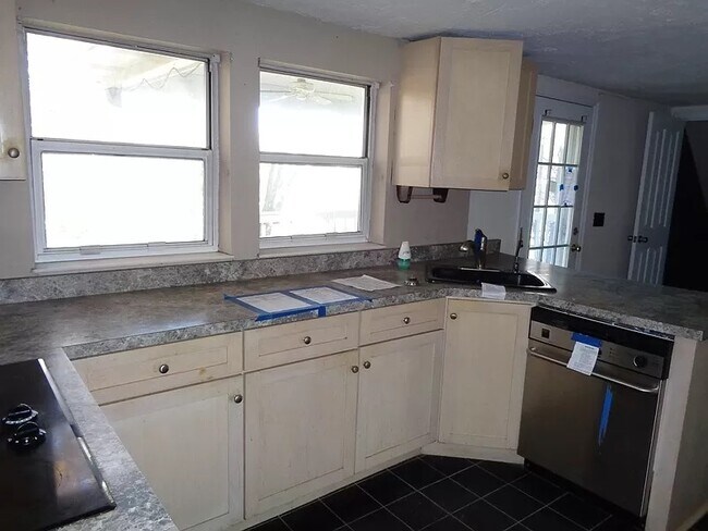Foto del edificio - 10562 Pleasant Ridge Rd