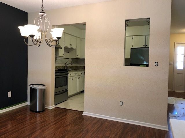 Foto del edificio - Beautiful, Spacious 2 bedroom Townhouse in...
