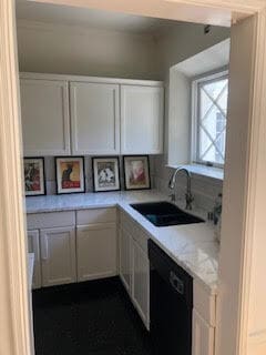 Kitchen - 350 N Sycamore Ave