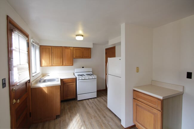 Building Photo - 419 Franklin Ave