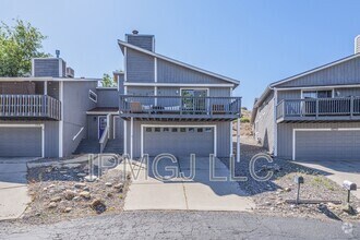 Building Photo - 384 Explorer Ct