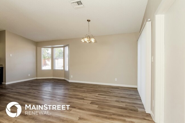 Building Photo - 4210 E Evans Dr