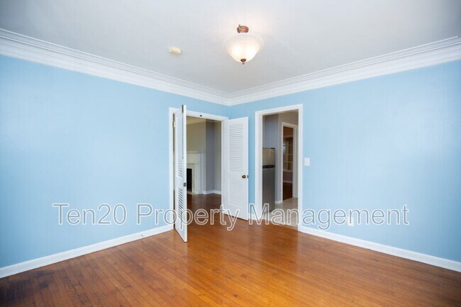 Foto del edificio - 1706 Wells Dr
