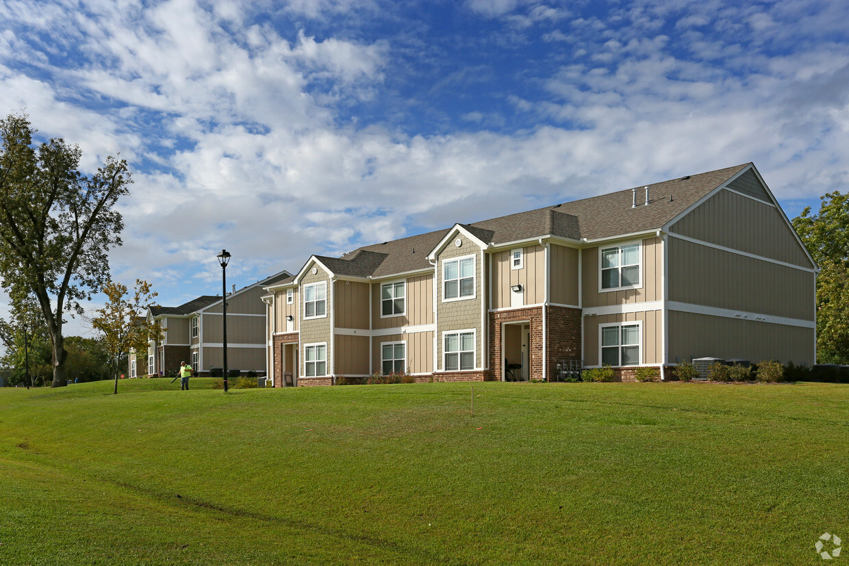 Primary Photo - Southfork Apartments