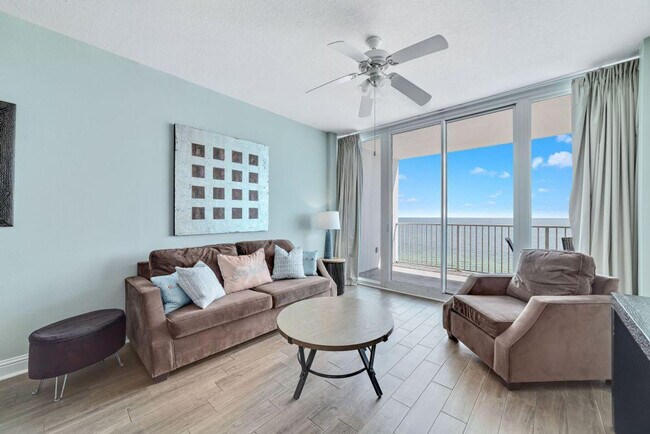 Foto del edificio - 455 E Beach Blvd