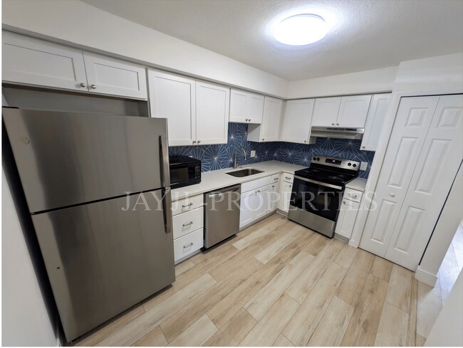 Foto del edificio - 1997 Bonneville Dr