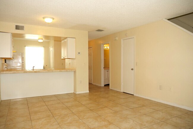 Foto del edificio - Decatur St Units